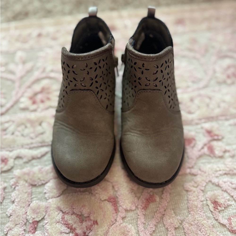 OshKosh B'gosh Kids Taupe Boots